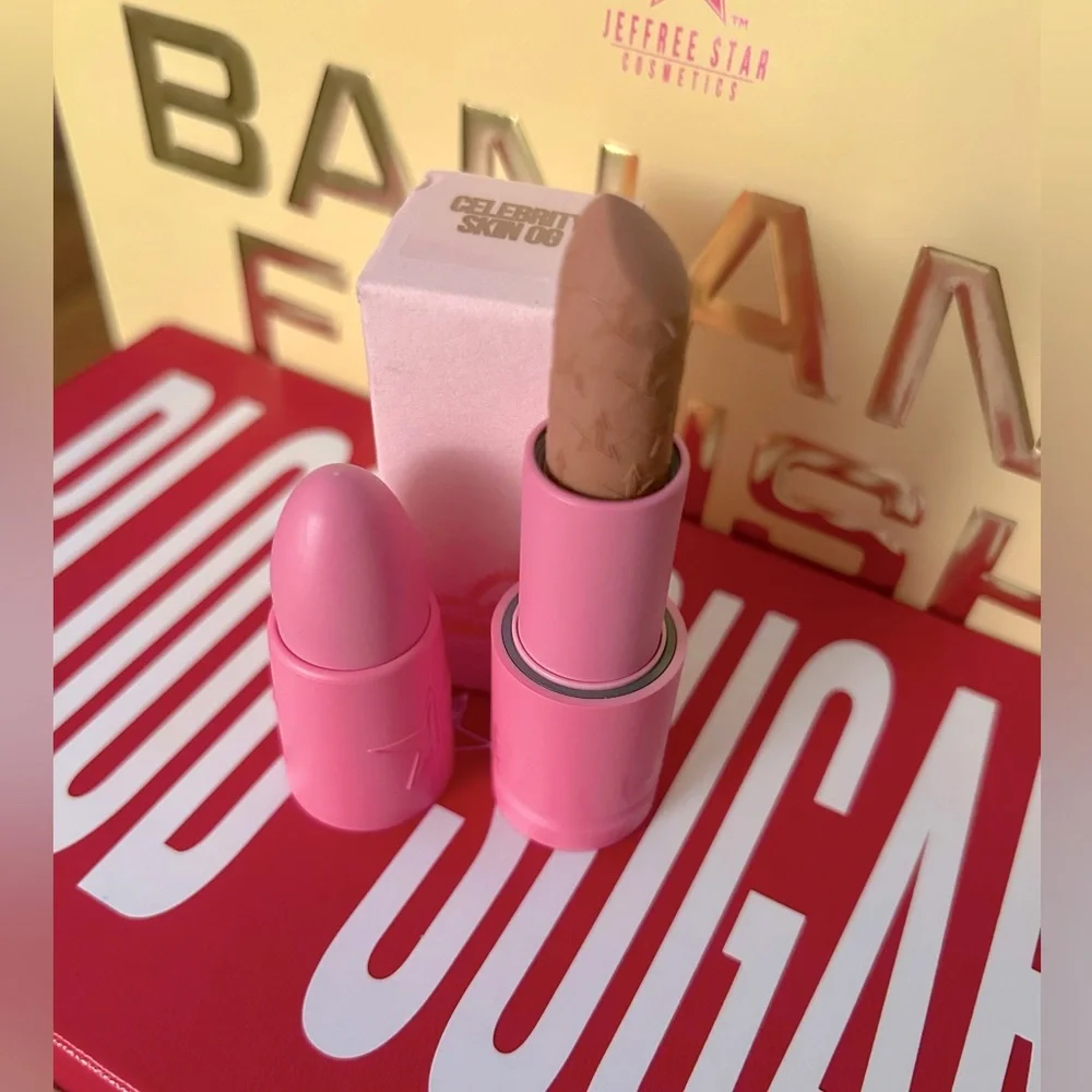 CELEBRITY SKIN OG Jeffree Star Velvet Trap